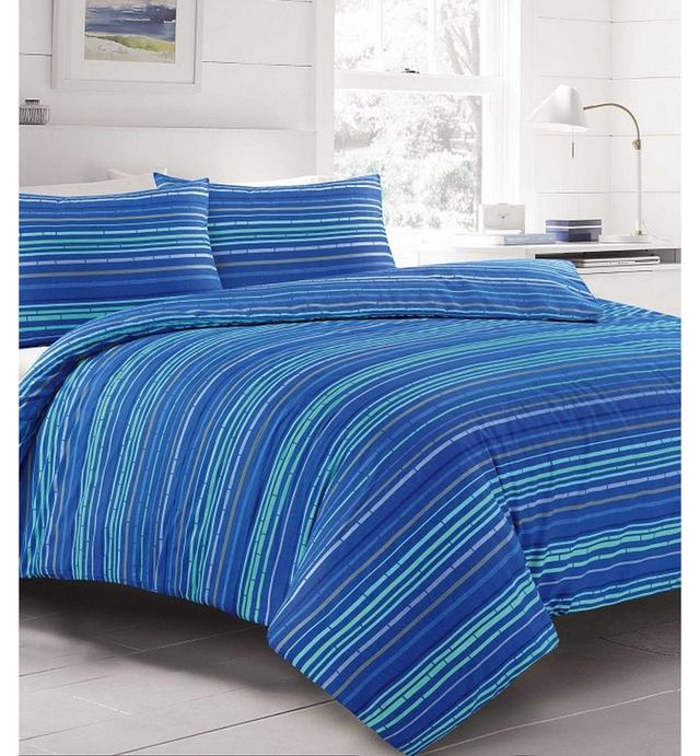 Hoyt Blue/Green Plain Weave Modern & Contemporary Duvet Cover Set Longshore Tides Size: Kingsize - 2 Standard Pillowcases on Productcaster.