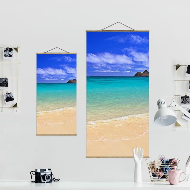 Stoffbild Mit Posterleisten - Paradise Beach - Hochformat 2:1 Haus am Meer Größe: 70 cm H x 35 cm B x 0,3 cm T on Productcaster.