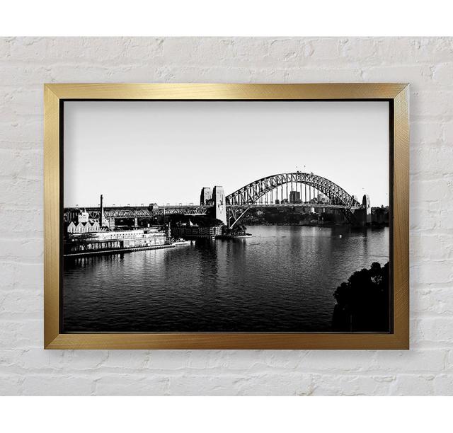 Sydney Harbour Bridge B N W - Einzelner Bilderrahmen Kunstdrucke Ebern Designs Größe: 100 cm H x 141,4 cm B x 3,4 cm T on Productcaster.