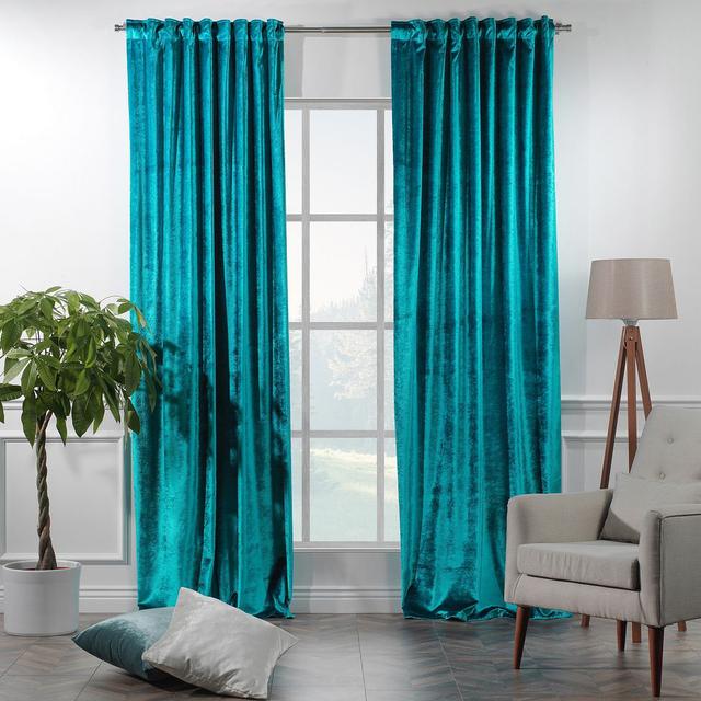 Thermische Verdunkelungsvorhänge aus Samt Lilijan Home & Curtain Paneel-Größe: 375 H x 140 B cm, Gardinenfarbe: Azurblau on Productcaster.