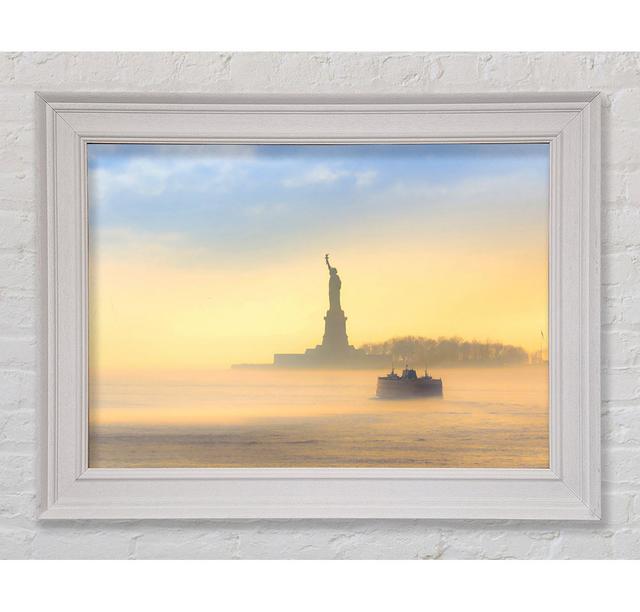 Gerahmtes Leinwandbild Mist Over The Statue Of Liberty Haus am Meer Größe: 29,7 cm H x 42 cm B on Productcaster.