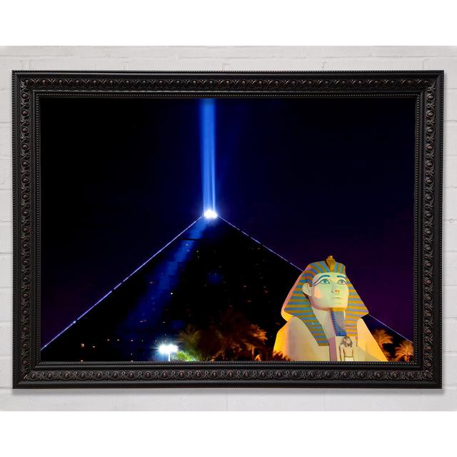 Los Vegas Pyramiden - Drucken Bright Star Größe: 84,1 cm H x 118,9 cm B x 3 cm T on Productcaster.