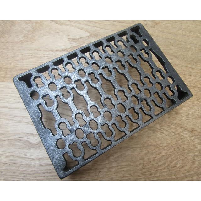 ClassicLiving 15cm W x 22cm L Cast Iron Vent Cover ClassicLiving on Productcaster.