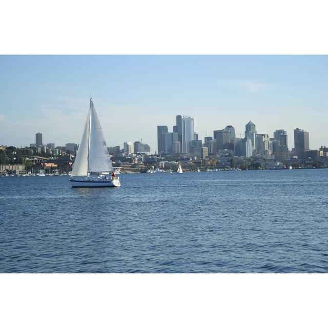 Sailing Boat With Seattle Skyline by Fintastique - Wrapped Canvas Print Breakwater Bay Size: 20cm H x 30cm W on Productcaster.