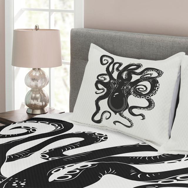 Paulina [EU ONLY] Duvet Cover Set with Pillowcases Longshore Tides on Productcaster.