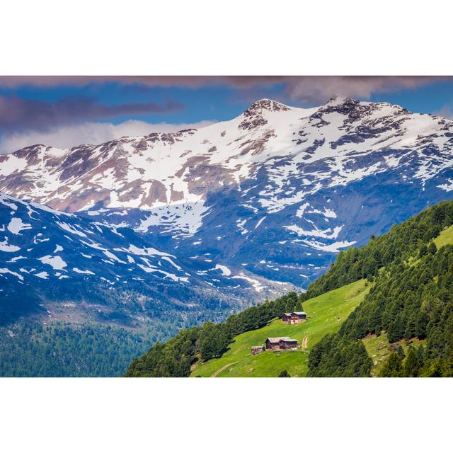 Schneebedeckte Berge von Agustavop - Drucken Alpen Home Größe: 81 cm H x 122 cm B on Productcaster.