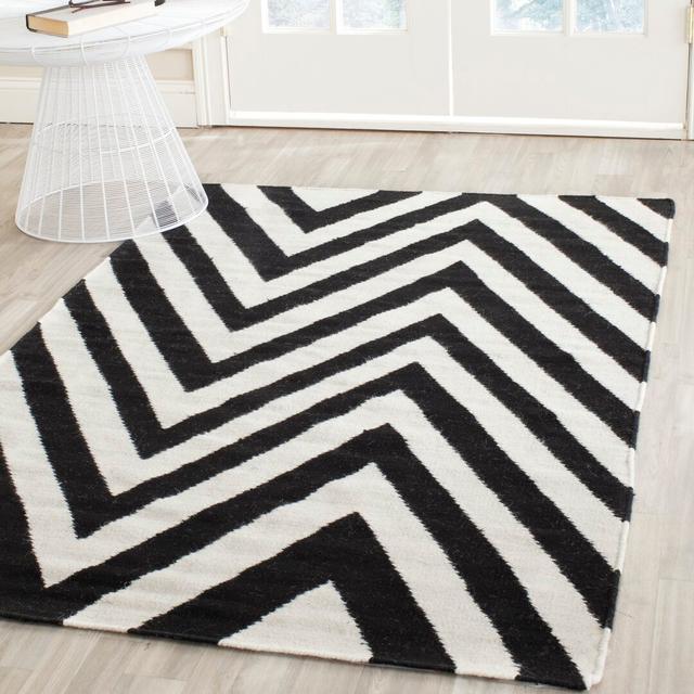 Mcnair Handmade Flatweave Wool Black/Ivory Rug Bloomsbury Market Rug Size: Rectangle 121 x 182cm on Productcaster.