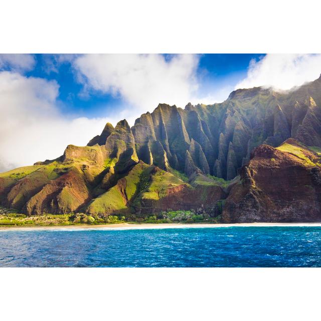 Na Pali Coast Of Kauai by YinYang - No Frame Art Prints on Canvas Beachcrest Home Size: 30cm H x 46cm W on Productcaster.