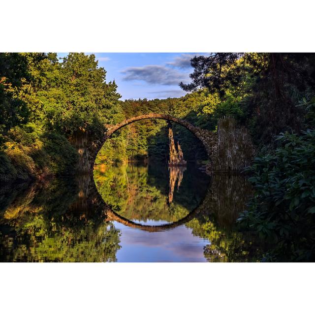 Bogenbrücke Rakotzbrucke - Druck Alpen Home Größe: 40 cm H x 60 cm B on Productcaster.