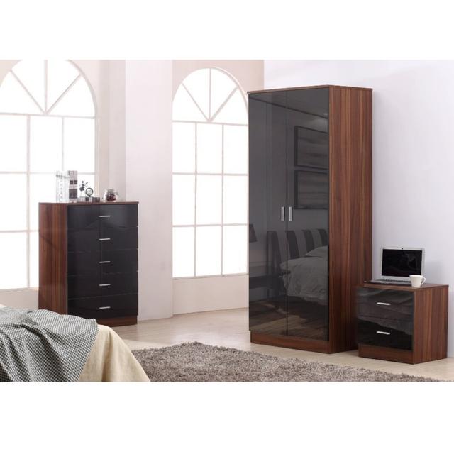 Eva 3 Piece Bedroom Set Zipcode Design Colour: Walnut/Gloss Black on Productcaster.