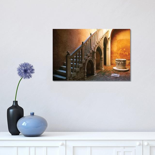 Italy, Venice. Casa Goldoni Courtyard. by Jaynes Gallery - Wrapped Canvas Gallery-Wrapped Canvas Giclée Latitude Run Size: 30.48cm H x 45.72cm W x 1.9 on Productcaster.