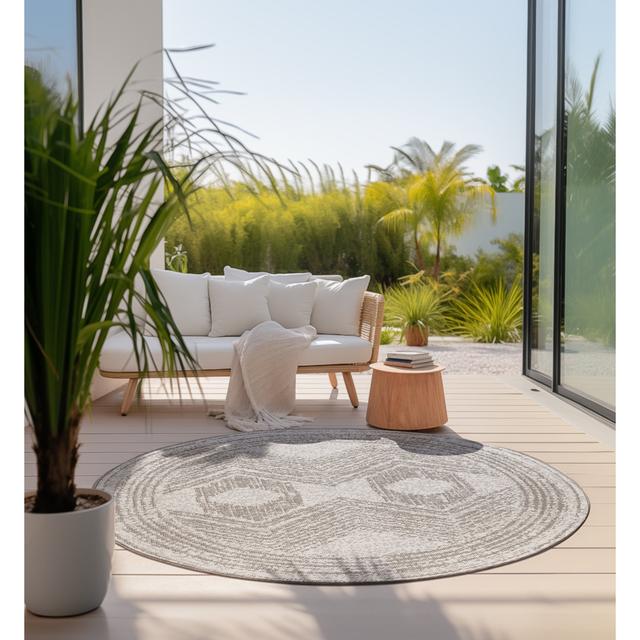 Round Dynamic Geometric Machine Woven Linen Area Rug Elle Decoration Rug Size: Round 100cm on Productcaster.