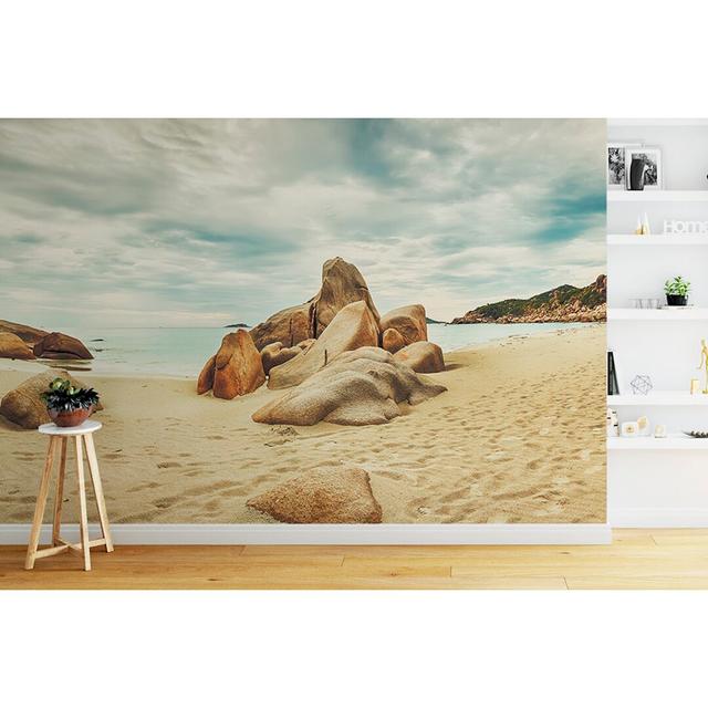 Britton Frosted Finish Paste the Wall Mural House of Hampton Size: 300cm H x 450cm W on Productcaster.