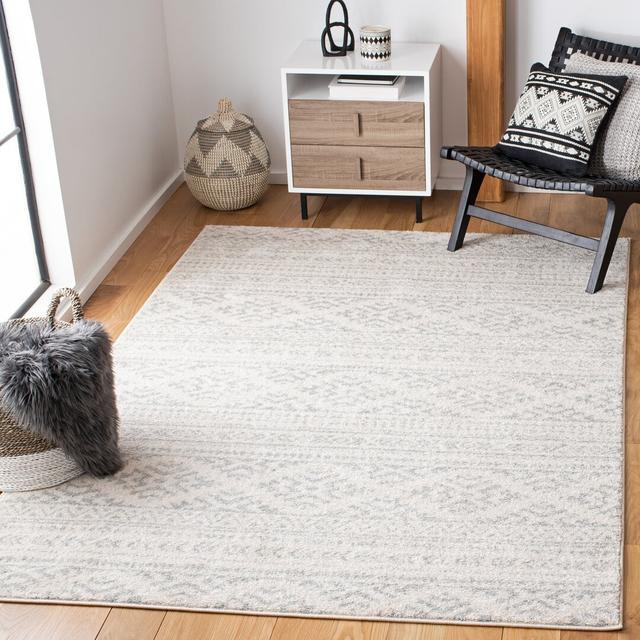 Oneridge Geometric Ivory Area Rug Gracie Oaks Rug Size: Rectangle 121.9 x 182.9cm on Productcaster.