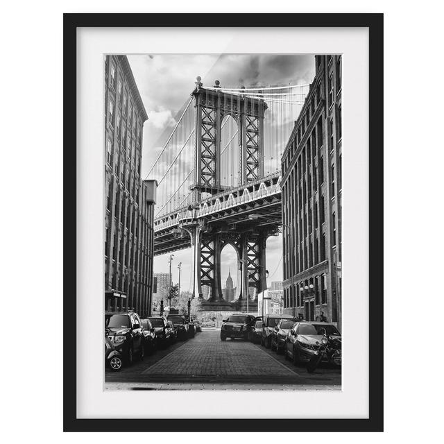 Manhattan Bridge Framed Photographic Art Print on Paper East Urban Home Rahmenoptionen: Mattes Schwarz, Size: 55 cm H x 40 cm B on Productcaster.