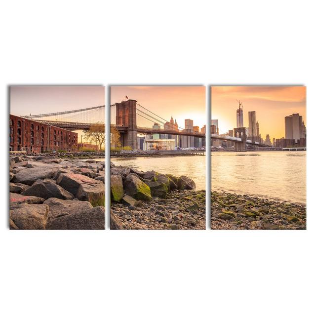 Brooklyn Bridge Sunset 3-Piece Photograph Set on Canvas East Urban Home Size: 120cm H x 240cm W on Productcaster.