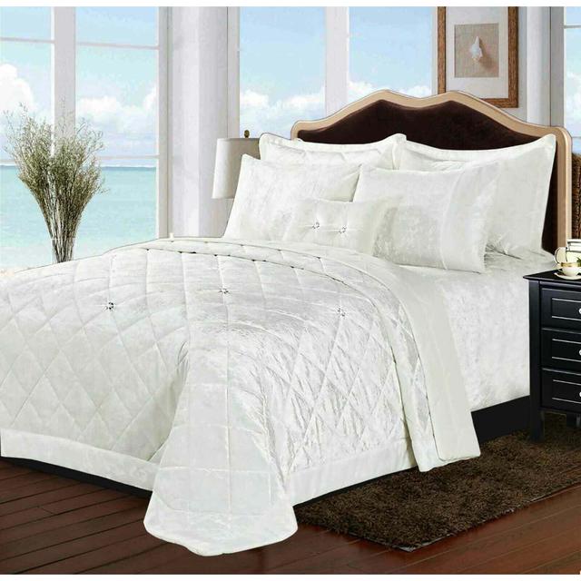 Stodghill Luxury Crushed Bedspread Set Canora Grey Size: Super King, Colour: White on Productcaster.