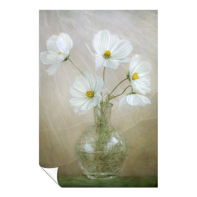 Daisy Flowers In A Vase - No Frame Print Rosalind Wheeler Size: 46cm H x 31cm W on Productcaster.