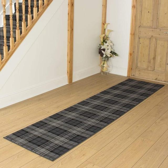 Aryanna Tufted Black Hallway Runner Rug Alpen Home Rug Size: Runner 570cm x 80cm on Productcaster.