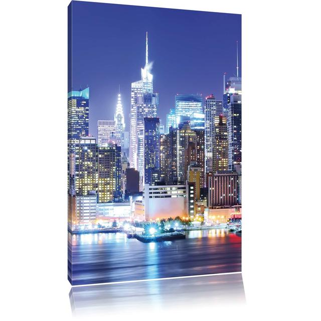 Leinwandbild New York City Skyline Brücke bei Nacht, Fotodruck East Urban Home Größe: 120 cm H x 80 cm B on Productcaster.