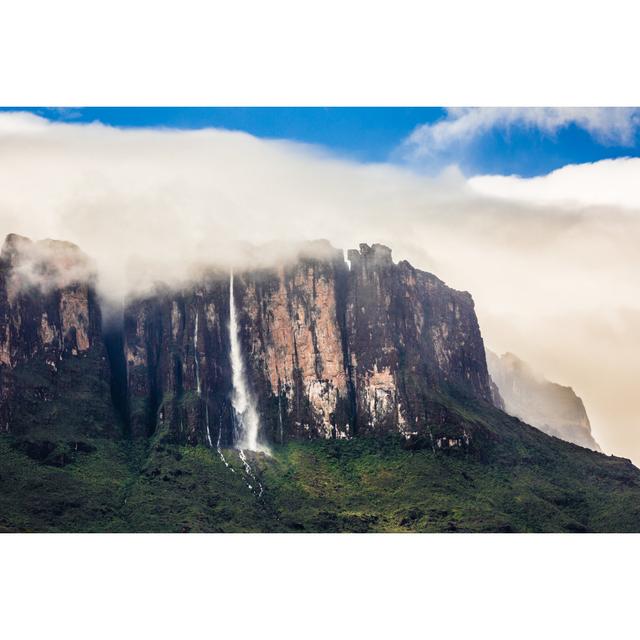 Mount Kukenan by Stanson - Wrapped Canvas Print Alpen Home Size: 81cm H x 122cm W x 3.8cm D on Productcaster.