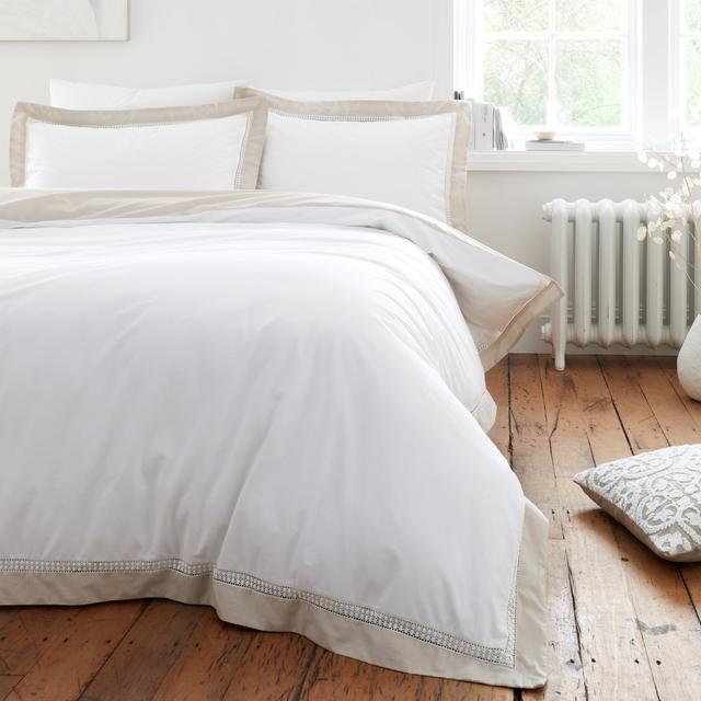 Oxford Lace 200 Thread Count Cotton Duvet Cover Set Bianca Cotton Size: Kingsize - 2 Standard Pillowcases on Productcaster.