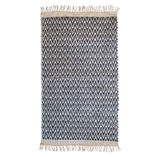 Roeut Aztec Hand Woven Grey Area Rug Bloomsbury Market Rug Size: Rectangle 70 x 115cm on Productcaster.