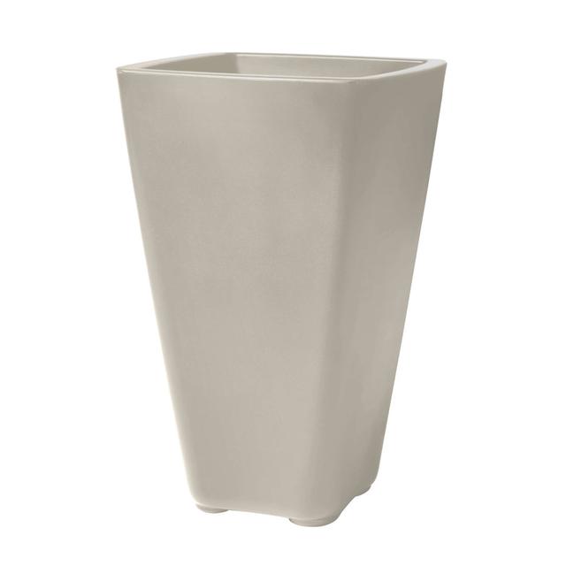 Bridgeview Tall Planter - Concrete Gray Step2 Colour: Beige on Productcaster.