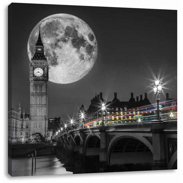 Leinwandbild Big Ben vor dem Mond in London East Urban Home Größe: 70 cm H x 70 cm B on Productcaster.