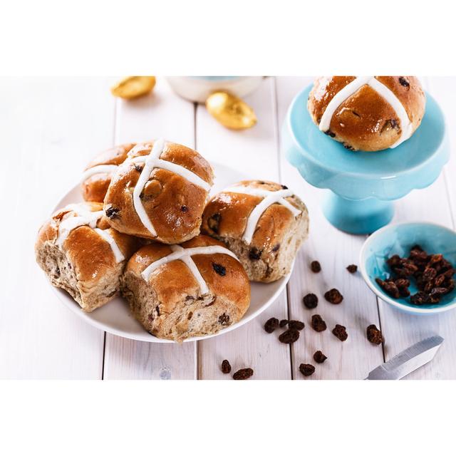 Easter Cross-buns by Voneisenstein - Wrapped Canvas Photograph Latitude Run Size: 20cm H x 30cm W on Productcaster.