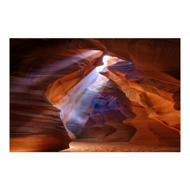 Light Play in Antelope Canyon Semi-Gloss Wallpaper Roll East Urban Home Size: 3.36m x 225cm, Materialqualität: Premium (150g/m²) on Productcaster.