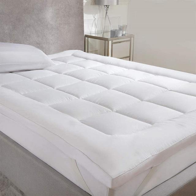 NightComforts Super Soft Mattress Topper NightComfort Size: Kingsize (5') on Productcaster.