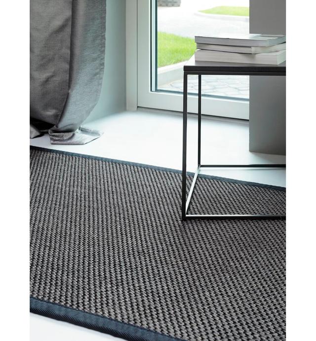 Cahto Solid Colour Hand Woven Anthracite Area Rug Union Rustic Rug Size: Rectangle 100 x 160cm on Productcaster.