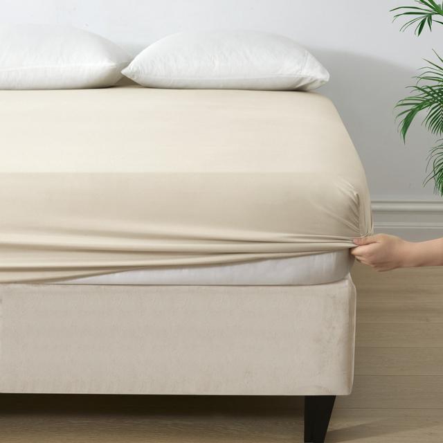 Boothby Microfiber Brushed Fitted Sheet Symple Stuff Size: Single (3'), Colour: Cream on Productcaster.