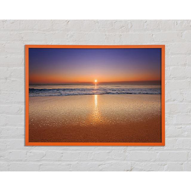 Distant Ocean Sunset - Einzelner Bilderrahmen Kunstdrucke Haus am Meer Größe: 29,7 cm H x 42 cm B x 2 cm T on Productcaster.