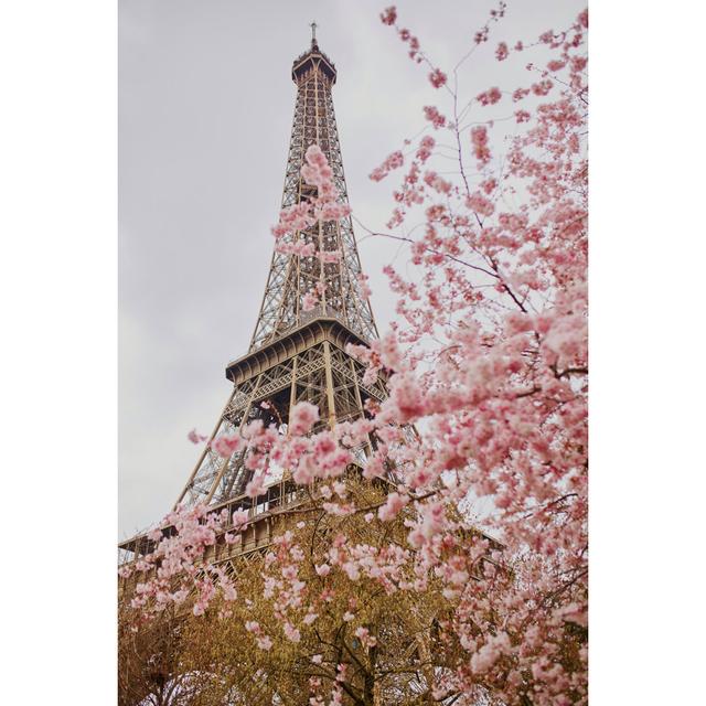 Netter Eiffel Tower by Encrier - Print Fairmont Park Size: 46cm H x 30cm W x 3.8cm D on Productcaster.