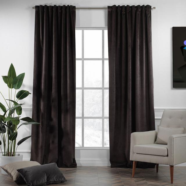 100% Blackout Extra Long & Extra Wide Luxury Matte Velvet Single Curtain Panel Lilijan Home & Curtain Paneel-Größe: 475 H x 280 B cm, Farbe: Raspberry on Productcaster.