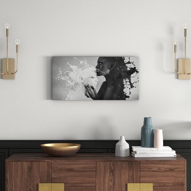 Milk and Coffee Kiss Graphic Art Print on Canvas East Urban Home Size: 40cm L x 80cm W, Format: Braun/Weiß on Productcaster.