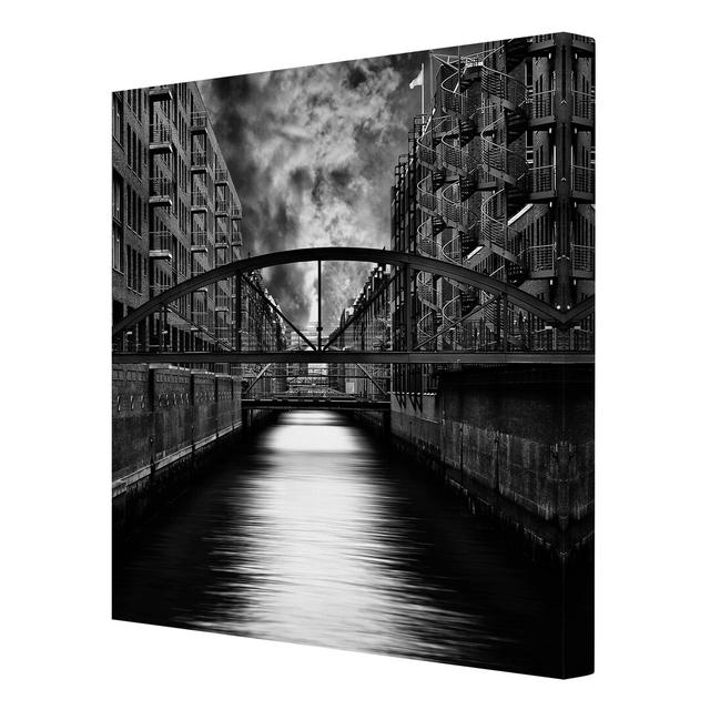 'Hamburg's Other Side' - Wrapped Canvas Graphic Art Print East Urban Home Size: 40cm H x 40cm W x 2cm D on Productcaster.