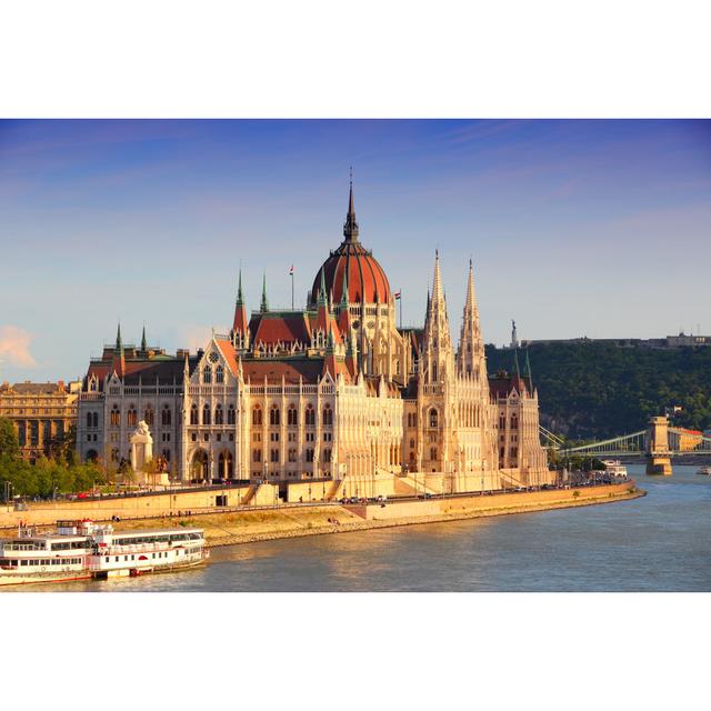 Aines Budapest Sunset by Tupungato - Wrapped Canvas Photograph 17 Stories Size: 20cm H x 30cm W x 3.8cm D on Productcaster.