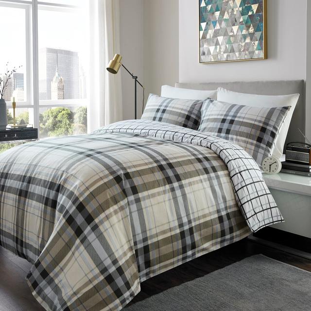 Nella Duvet Cover Set Brambly Cottage Colour: Grey/Black, Size: Super King Duvet Cover + 2 Standard Pillowcases on Productcaster.