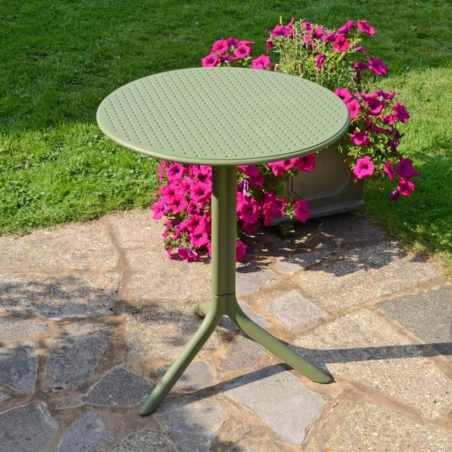 Step Nardi Garden Round Table George Oliver on Productcaster.