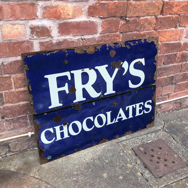 Frys Chocolate Wall Décor East Urban Home Size: 40cm H x 60cm W on Productcaster.