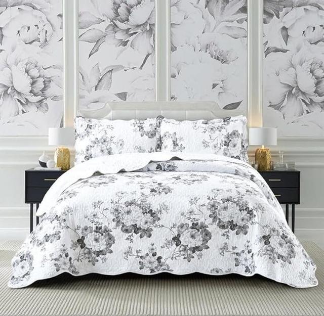 Andrena Microfiber Bedspread with Pillow Shams Marlow Home Co. Size: Super King Bedspread + 2 Standard Pillow Shams, Pattern: Floral, Colour: Grey on Productcaster.