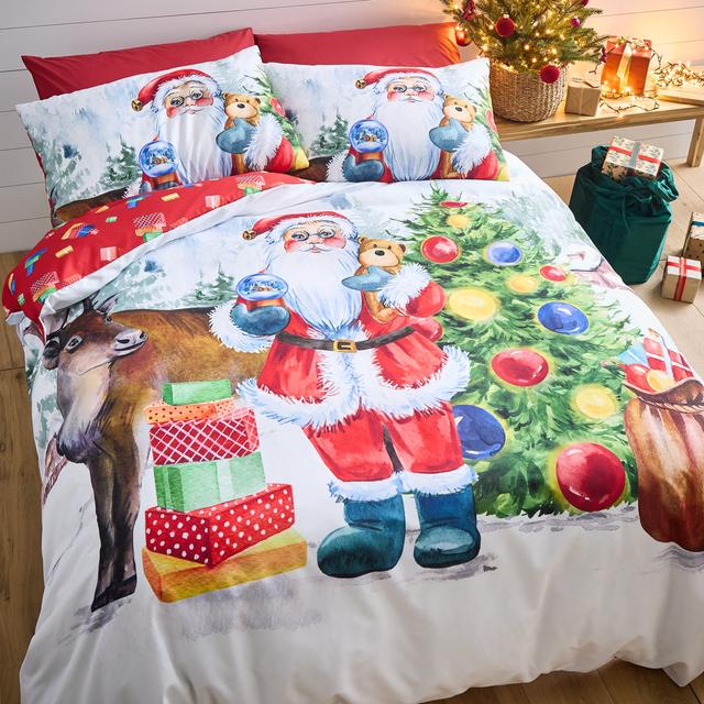 Christmas Retro Santa Reversible Duvet Cover Set Catherine Lansfield Size: Double Duvet Cover + 2 Standard Pillowcases on Productcaster.