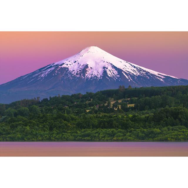 Frisch Villarrica Volcano - Wrapped Canvas Photograph Alpen Home Size: 61cm H x 91cm W x 3.8cm D on Productcaster.