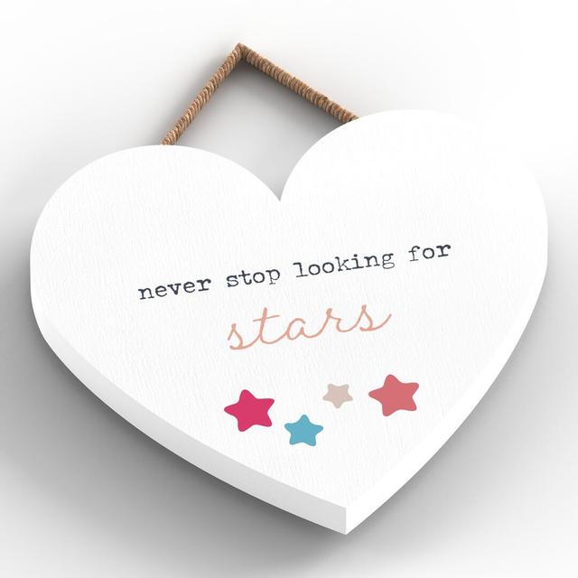 Star Never Stop Looking Wall Décor Maturi on Productcaster.