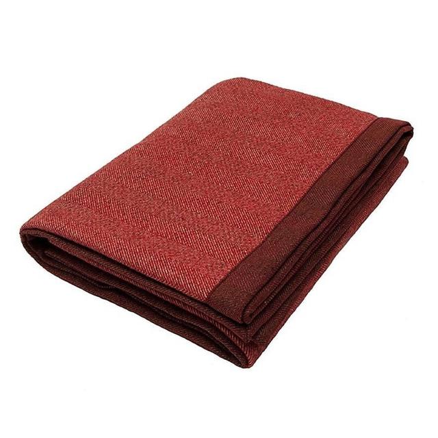 Herringbone Throw Blanket Fjørde & Co Colour: Red, Size: W180 x L254cm on Productcaster.