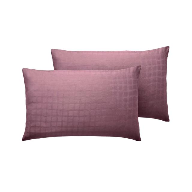 Florance 400 Thread Count Tartan 100% Cotton Pillowcase (Set of 2) August Grove Colour: Wine on Productcaster.