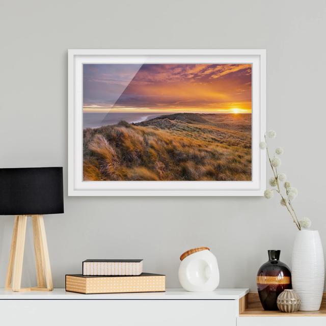 Gerahmtes Poster Sunrise on the Beach in Sylt East Urban Home Größe: 40 cm H x 55 cm B, Rahmenoptionen: Mattweiß on Productcaster.